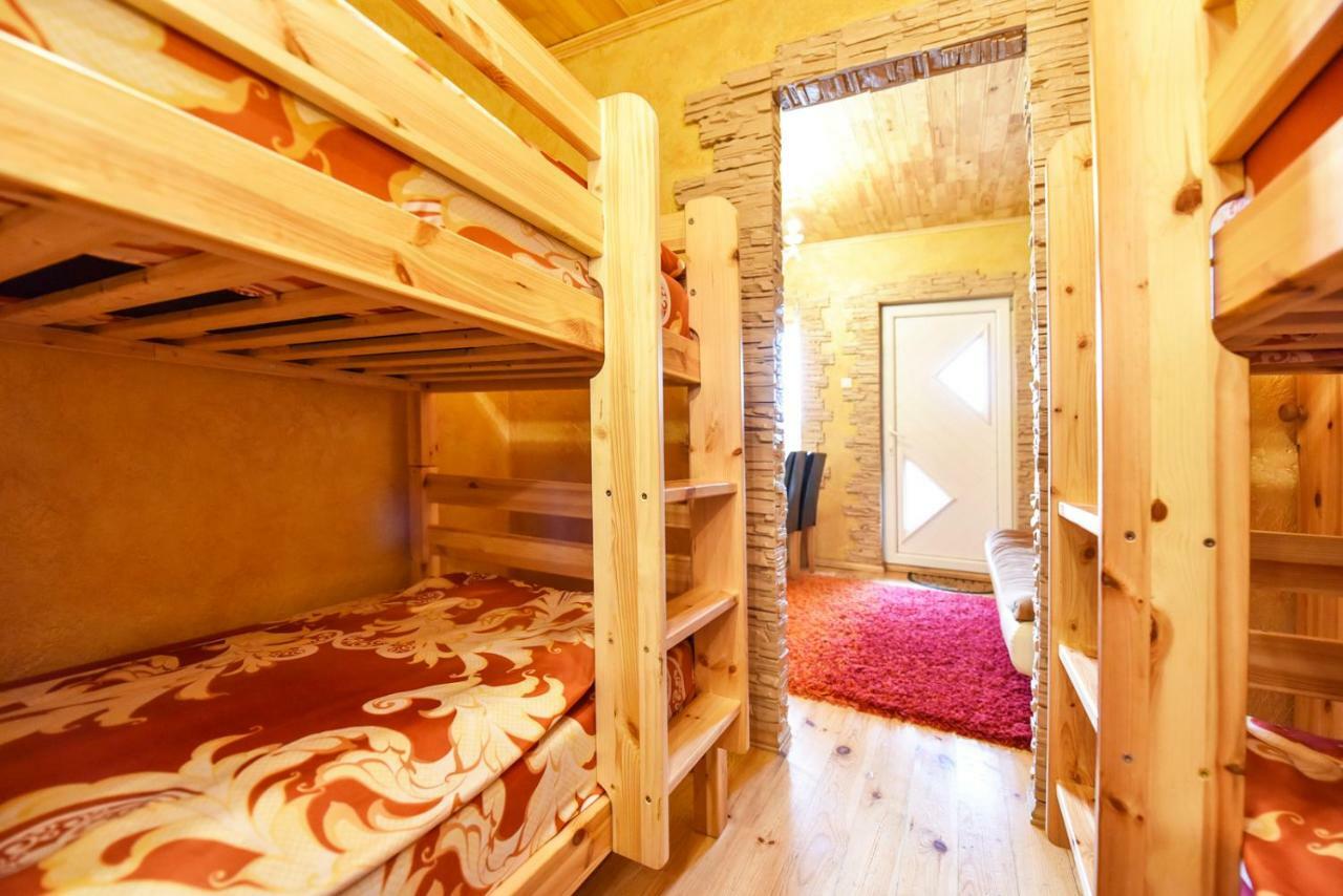 Zelta Pirts Guest House ベンツピルス エクステリア 写真